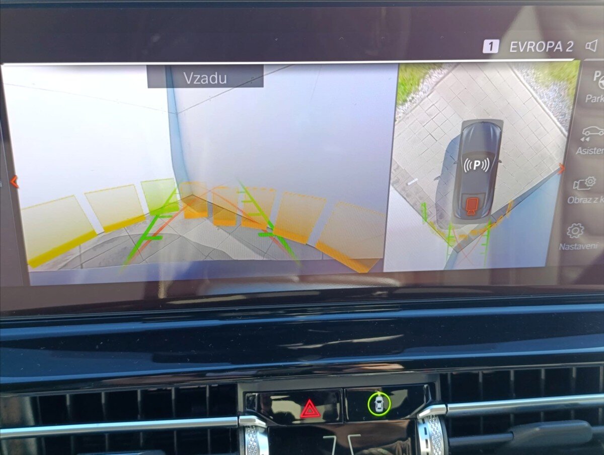 BMW Řada 8 Kupé 4,4 l 390 kw