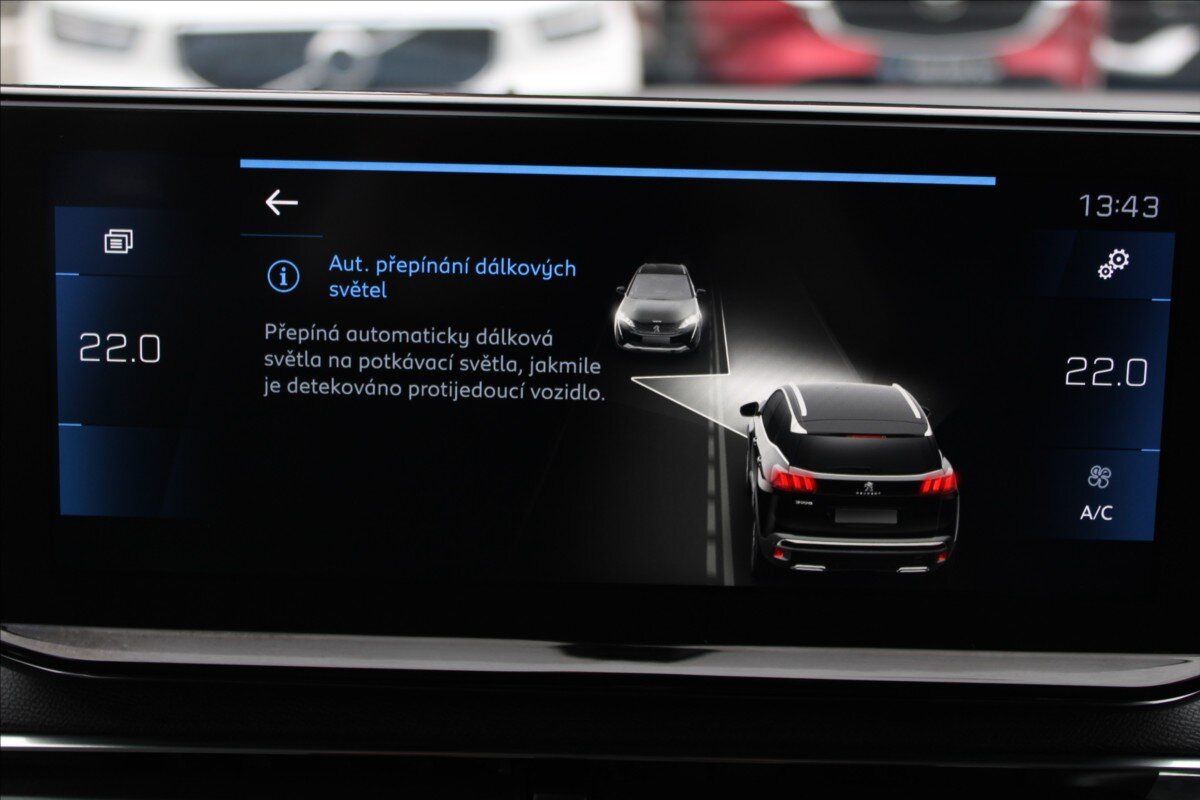 Peugeot 3008 SUV 1,5 l 96 kw