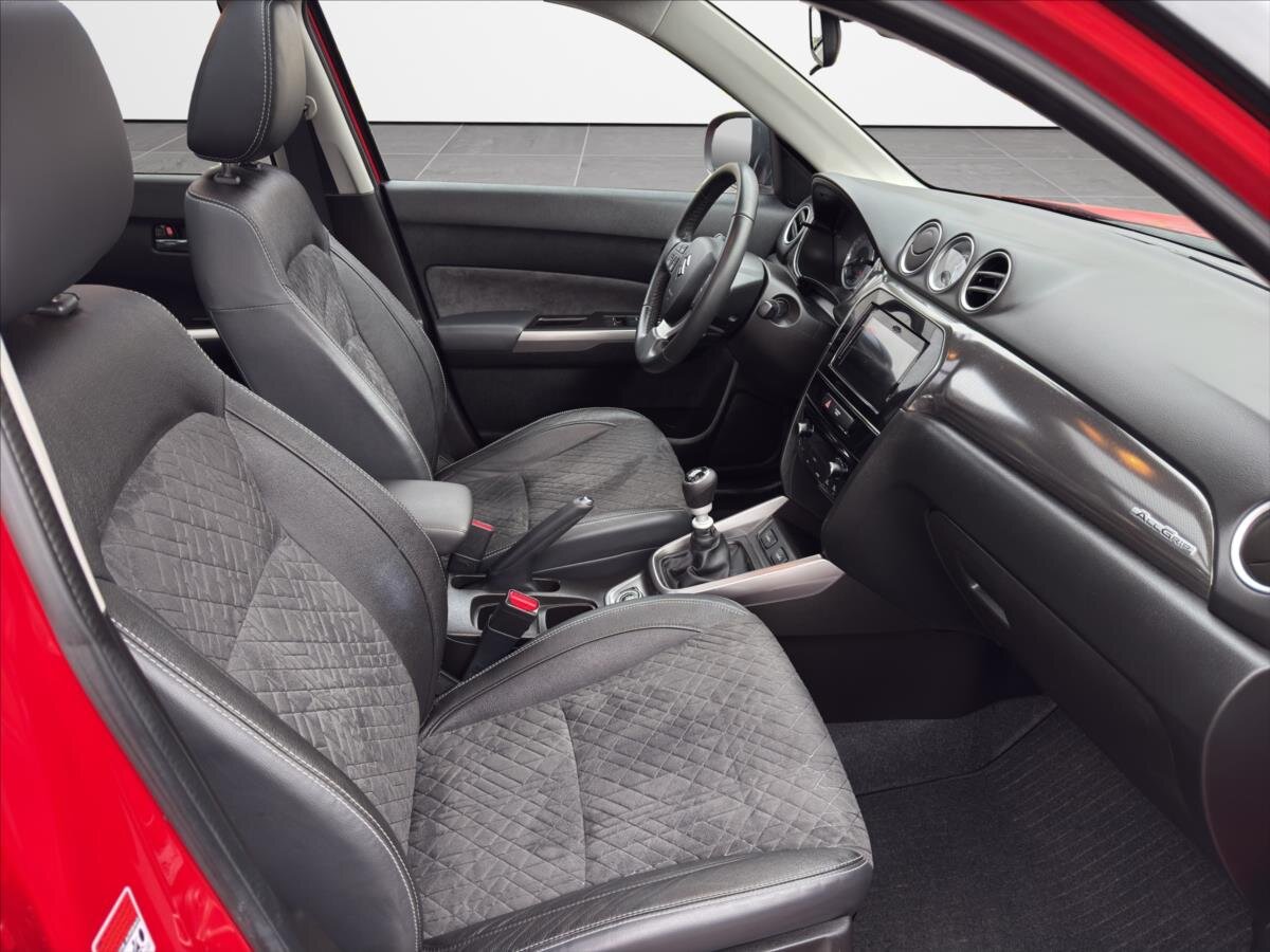 Suzuki Vitara SUV 1,4 l 95 kw