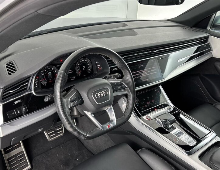 Audi SQ8 SUV / Terénní 4,0 l 373 kw