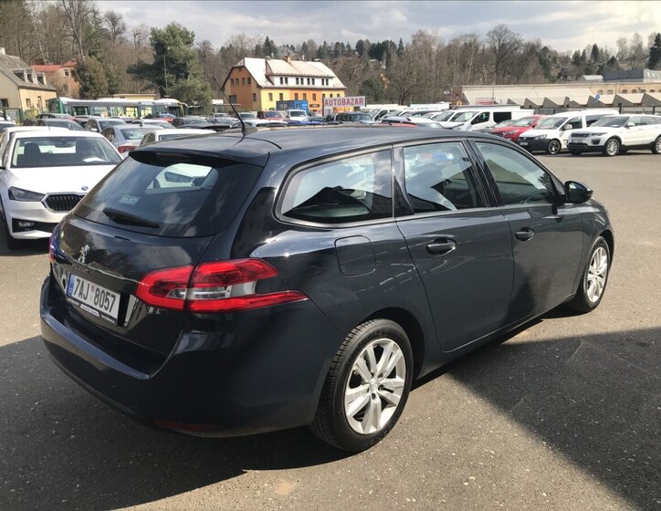 Peugeot 308 Kombi 1,5 l 75 kw