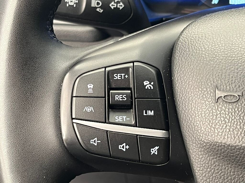 Ford Kuga SUV / Terénní 2,5 l 140 kw