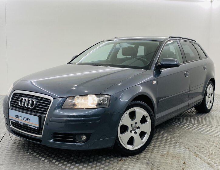 Audi A3 1
