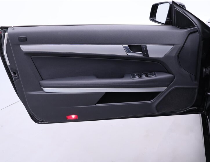 Mercedes-Benz Třídy E Kabriolet 2,1 l 125 kw