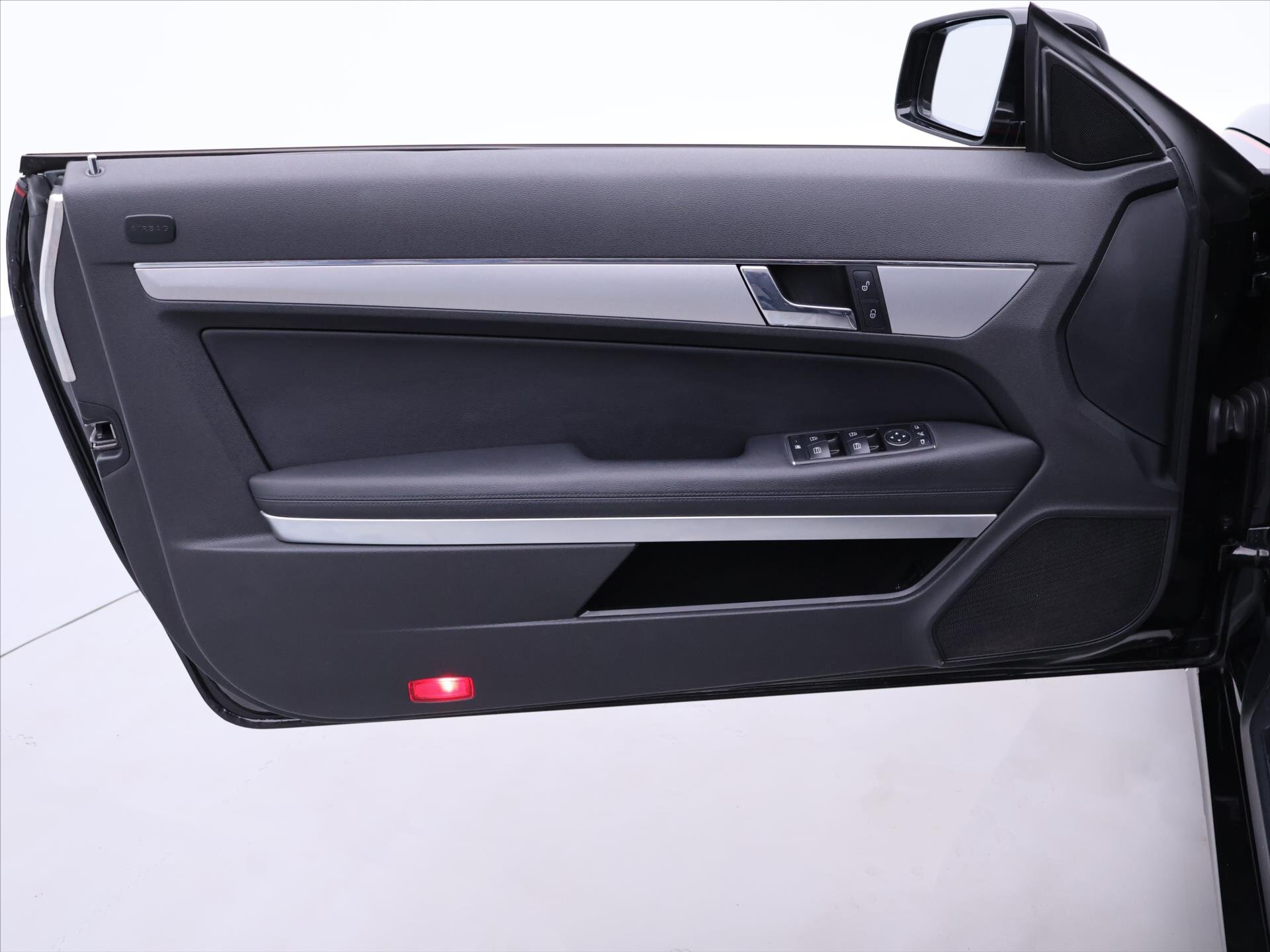 Mercedes-Benz Třídy E Kabriolet 2,1 l 125 kw