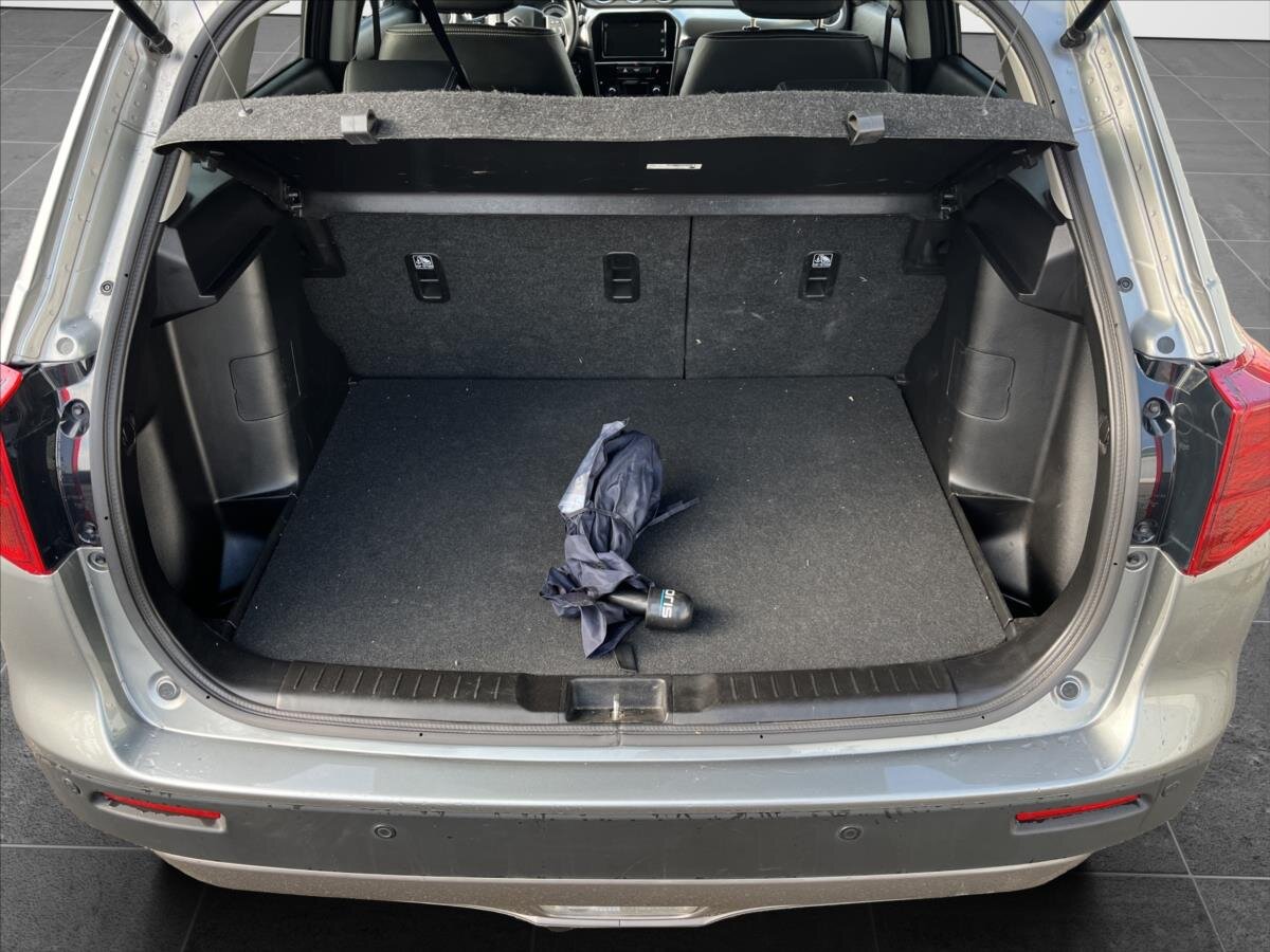 Suzuki Vitara SUV / Terénní 1,4 l 95 kw