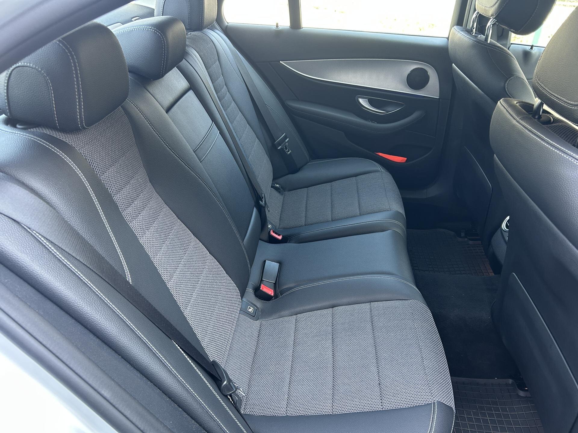 Mercedes-Benz Třídy E Sedan / Limuzína 3,0 l 190 kw