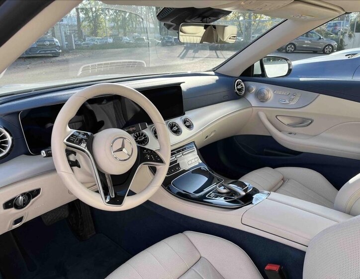 Mercedes-Benz Třídy E Kabriolet 2,0 l 190 kw