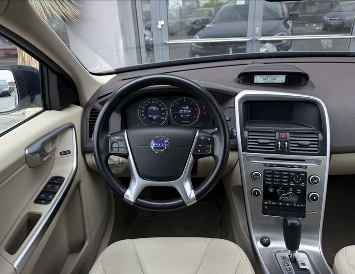 Volvo XC60 Kombi 2,4 l 129 kw