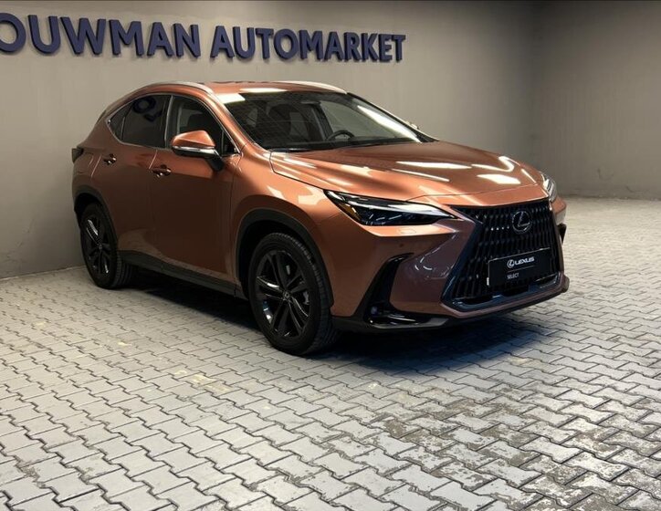 Lexus NX 450h plus SUV / Terénní 2,5 l 227 kw