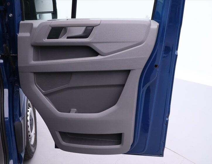 Volkswagen Crafter 12