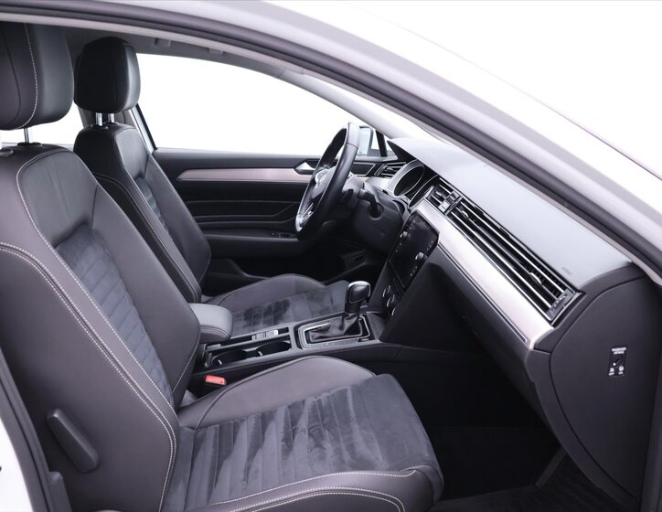 Volkswagen Passat 13