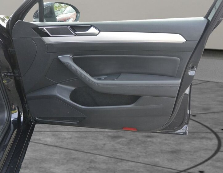 Volkswagen Passat Kombi 2,0 l 176 kw