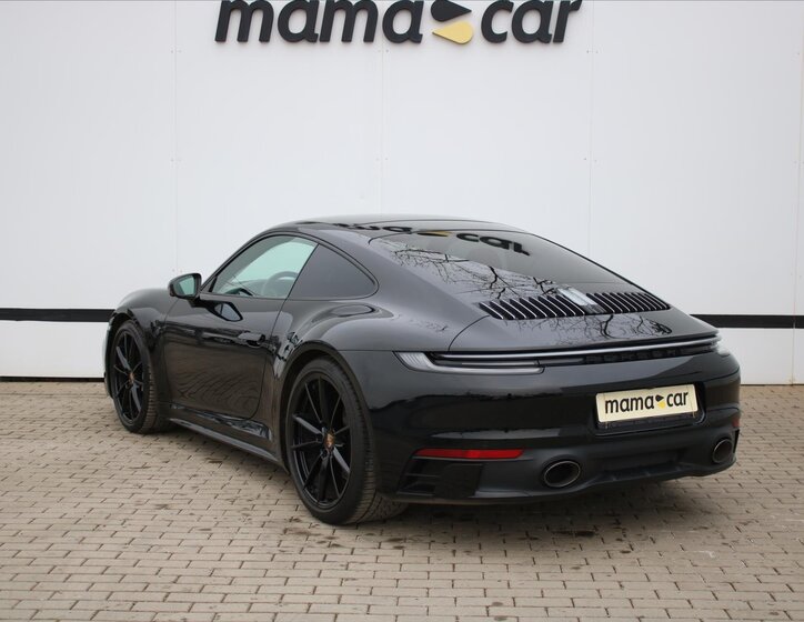 Porsche 911 Kupé 3,0 l 331 kw