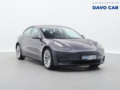 Tesla Model 3 Sedan / Limuzína 0,0 366 kw