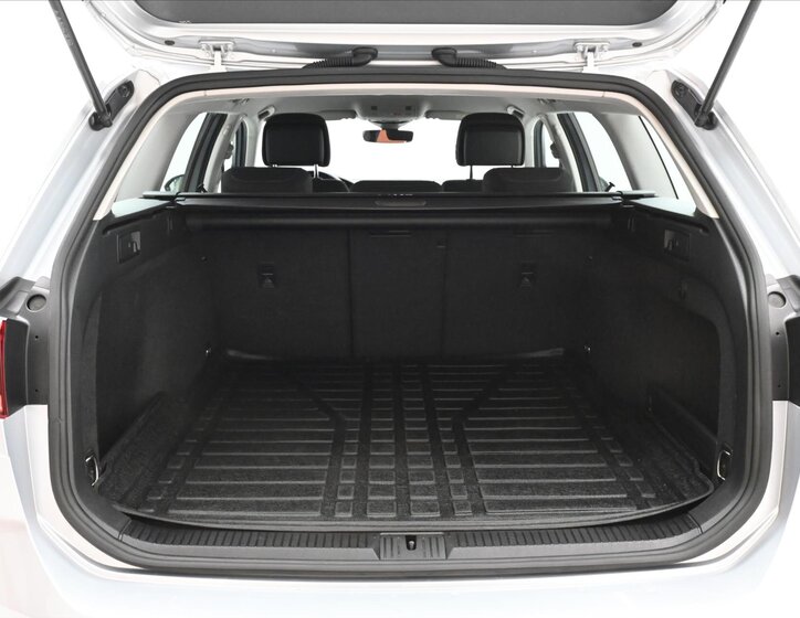 Volkswagen Passat 10