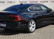 Volvo S90 Sedan / Limuzína 2,0 l 173 kw