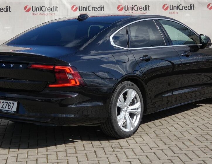 Volvo S90 Sedan / Limuzína 2,0 l 173 kw