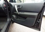 Nissan Qashqai SUV / Terénní 2,0 l 104 kw