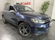 Volkswagen Touareg 1