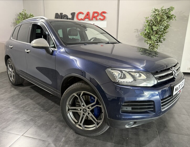 Volkswagen Touareg 1
