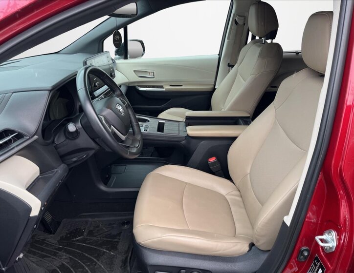 Toyota Sienna MPV 2,5 l 180 kw