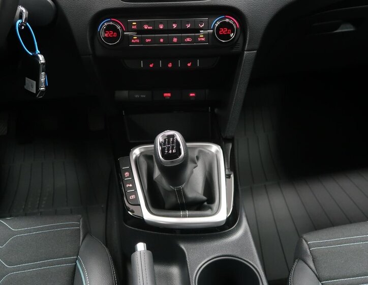 KIA Ceed Hatchback 1,5 l 103 kw