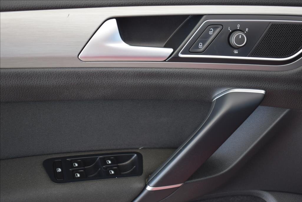 Volkswagen Golf Sportsvan Kombi 1,4 l 92 kw