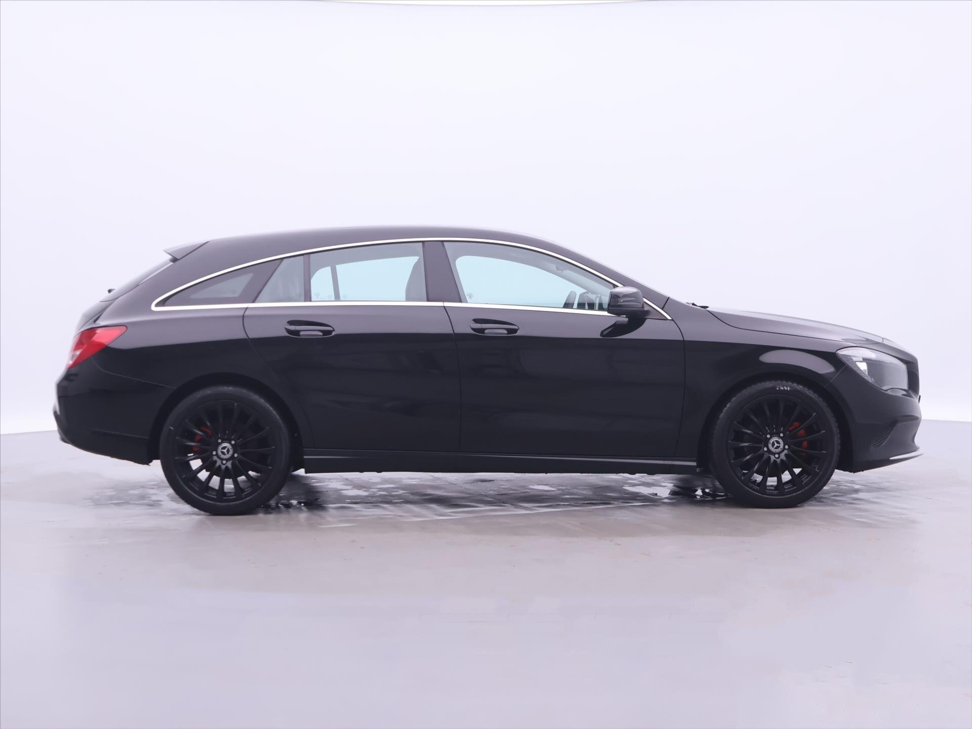 Mercedes-Benz CLA Kombi 1,5 l 80 kw