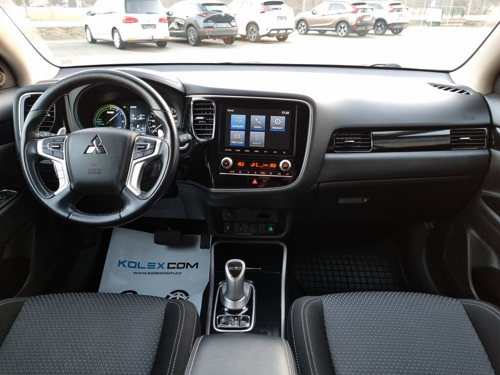 Mitsubishi Outlander SUV 2,4 l 165 kw