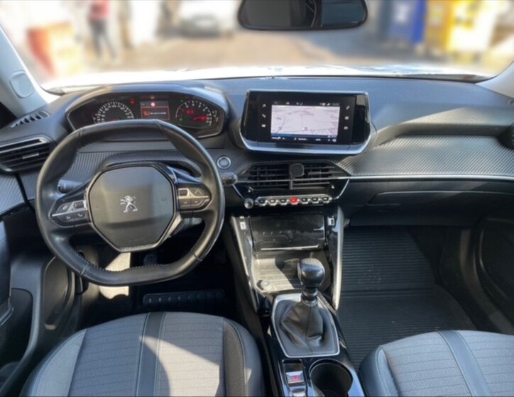 Peugeot 2008 SUV / Terénní 1,5 l 81 kw