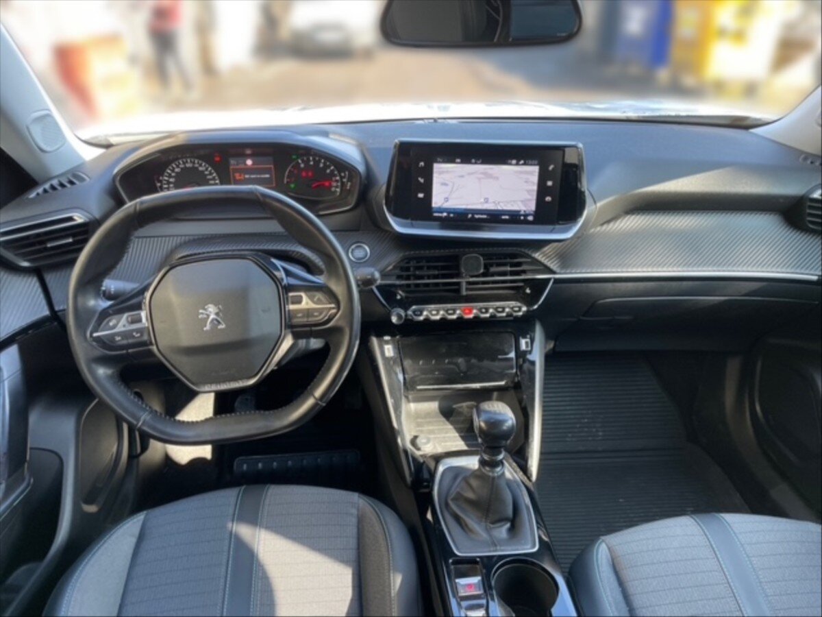 Peugeot 2008 SUV / Terénní 1,5 l 81 kw