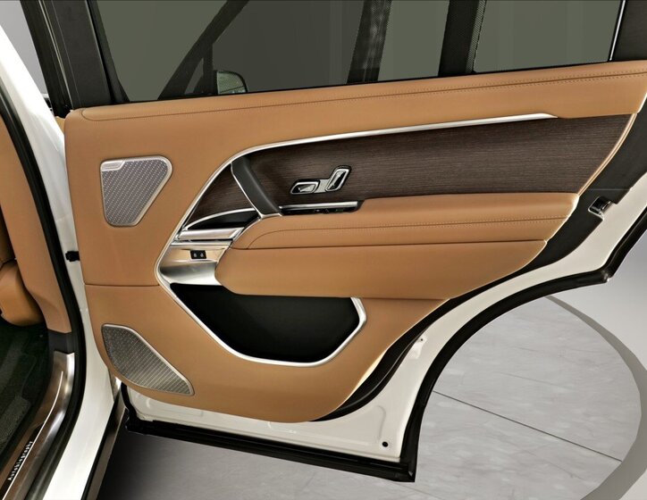 Land Rover Range Rover SUV 4,4 l 390 kw