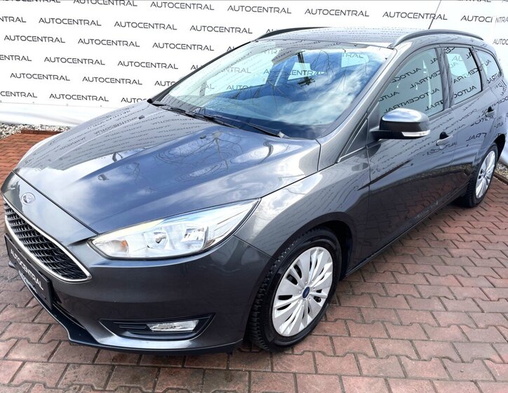 Ford Focus Kombi 999,0 92 kw