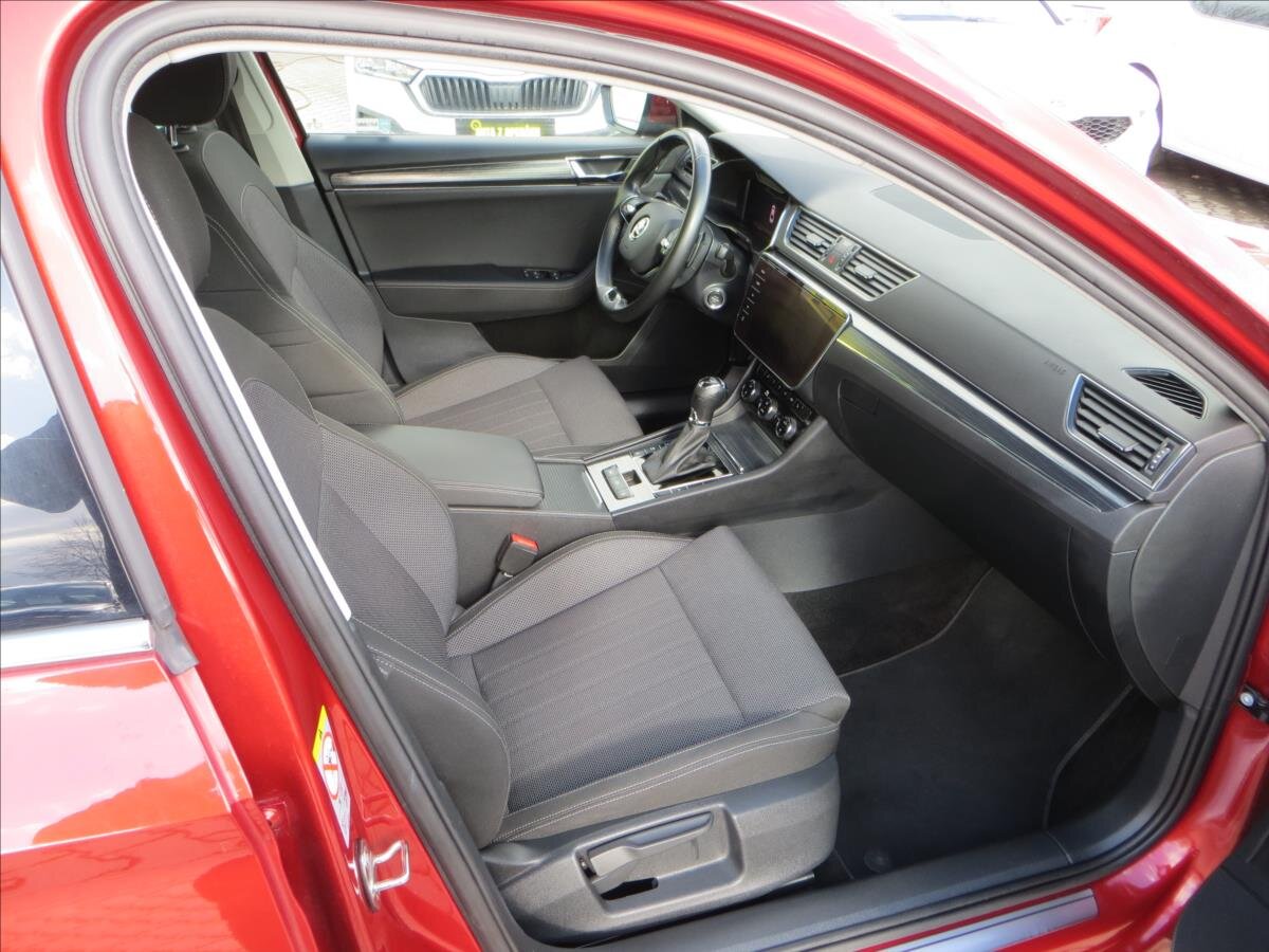 Škoda Superb Liftback 1,4 l 115 kw