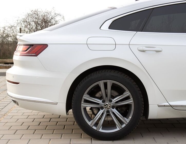 Volkswagen Arteon Sedan / Limuzína 2,0 l 176 kw