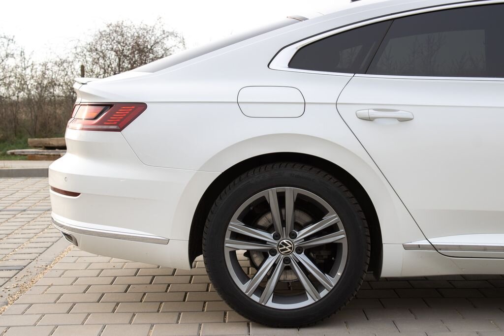 Volkswagen Arteon Sedan / Limuzína 2,0 l 176 kw