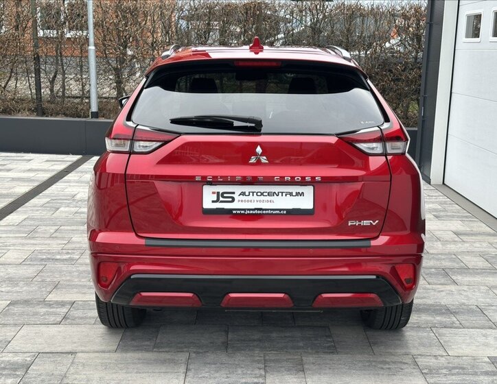 Mitsubishi Eclipse Cross Kombi 2,4 l 138 kw