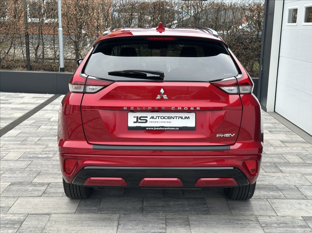 Mitsubishi Eclipse Cross Kombi 2,4 l 138 kw