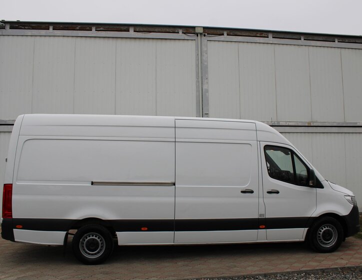 Mercedes-Benz Sprinter 3