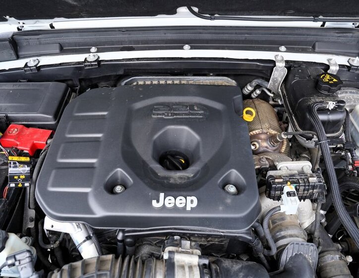 Jeep Wrangler SUV / Terénní 2,1 l 147 kw