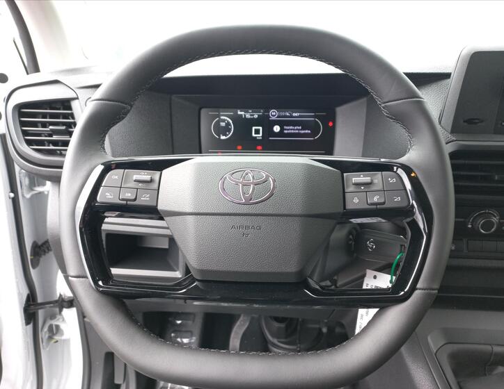 Toyota ProAce Verso 17