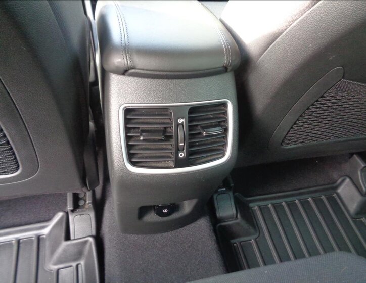 Hyundai Tucson SUV / Terénní 1,6 l 100 kw