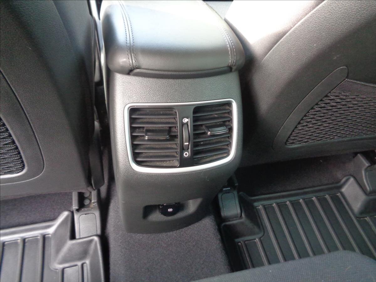 Hyundai Tucson SUV / Terénní 1,6 l 100 kw