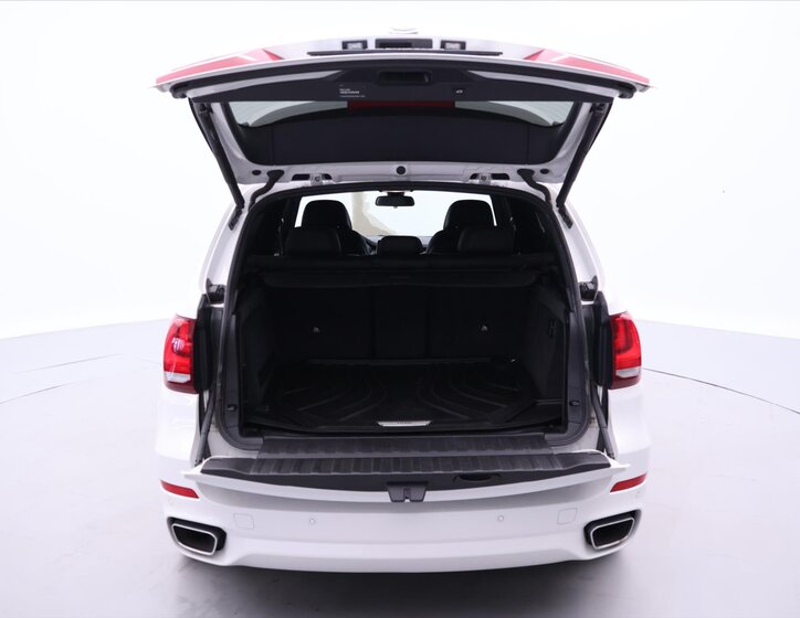 BMW X5 SUV / Terénní 3,0 l 230 kw