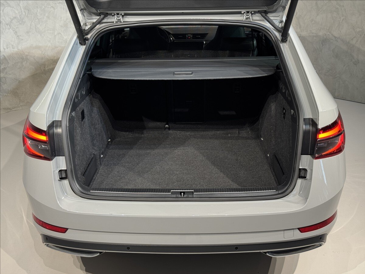Škoda Superb Kombi 2,0 l 147 kw