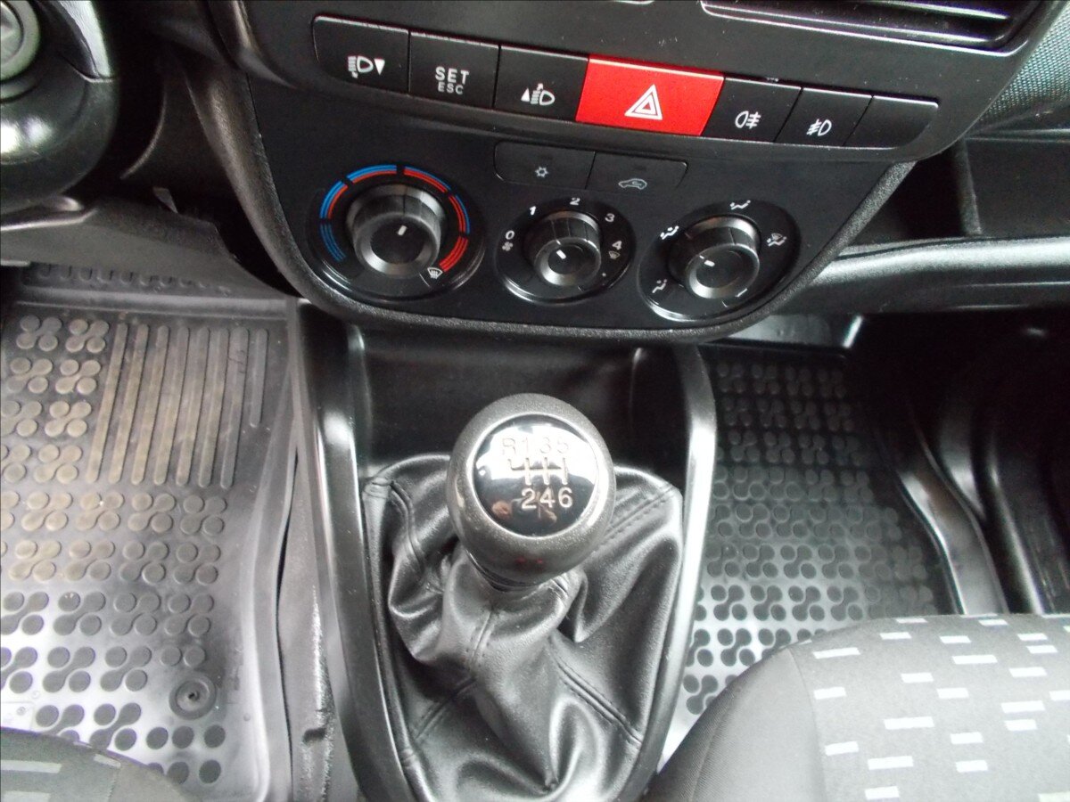 Opel Combo Skříň 1,6 l 77 kw