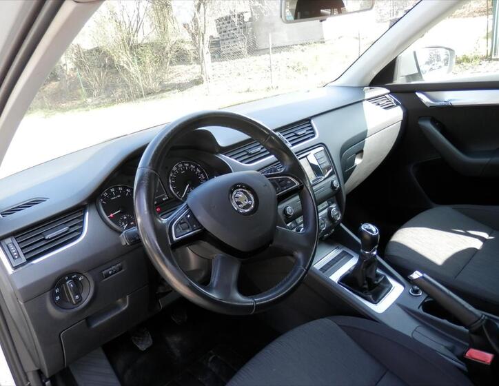 Škoda Octavia 12
