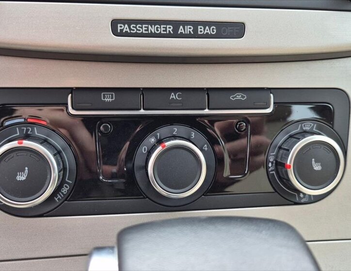 Volkswagen Passat Sedan / Limuzína 2,0 l 147 kw