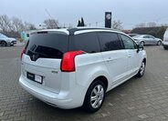 Peugeot 5008 4
